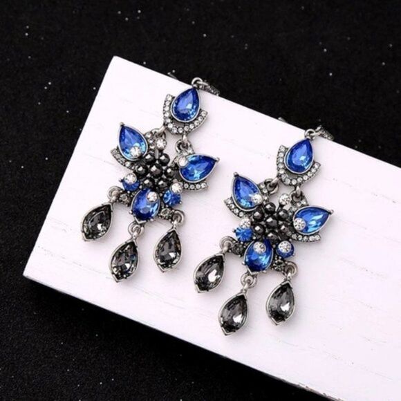 Blue Crystal Flower Silver Vintage Hook Dangle Statement Earrings - Picture 8 of 10